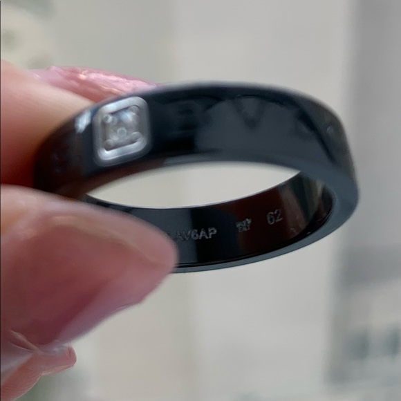 Authentic Bvlgari Black Ceramic & Diamond Band Ring - Picture 5 of 6